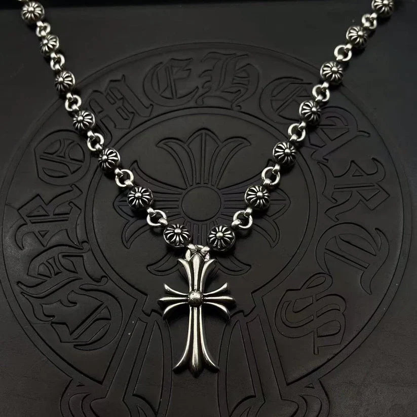 CH LOGO NECKLACE 9